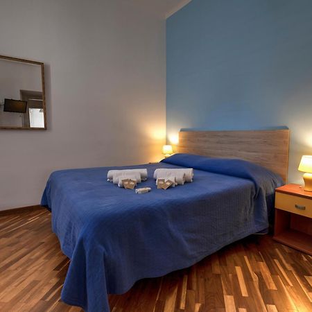Ai Bastioni Del Massimo Bed & Breakfast Palermo Oda fotoğraf
